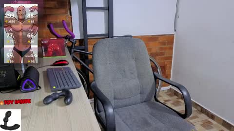 Marck  Independent model  online show from April 2026 02:00:02 AM