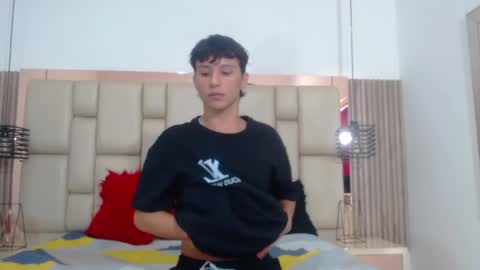 Snapshot of marckpassion chatting on January 2025 12:24:01 PM Marck online show from January 2025 12:24:01 PM
