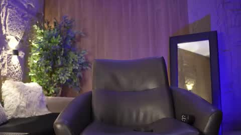 Marco and Ethan online show from November 2025 08:01:01 PM