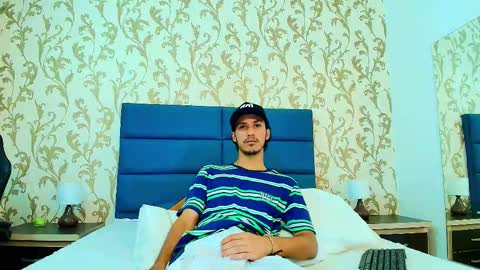 marcus_jeron online show from November 2025 11:43:02 PM