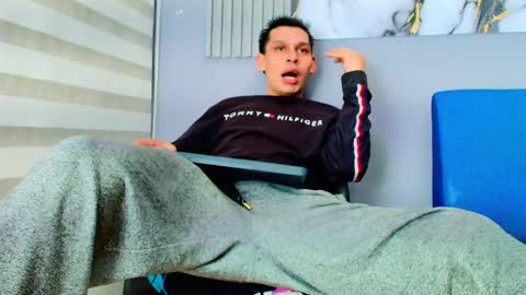 marcus_smithh online show from October 2025 09:12:01 AM