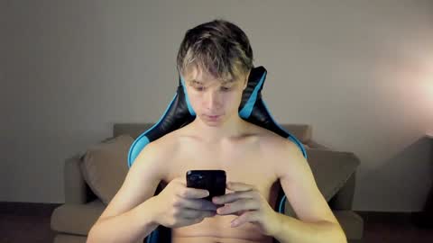 Snapshot of marcussmit chatting on January 2025 01:02:01 AM Marcus online show from January 2025 01:02:01 AM