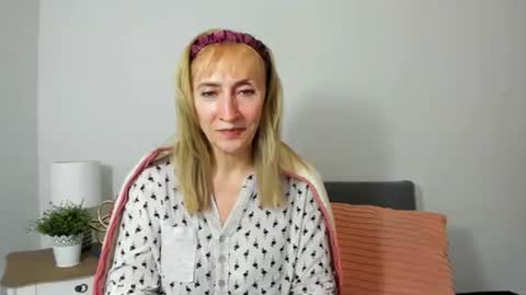 Snapshot of margaretmature chatting on February 2025 01:22:01 PM margaretmature online show from February 2025 01:22:01 PM