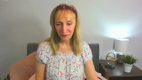 Snapshot of margaretmature chatting on February 2025 06:12:01 AM margaretmature online show from February 2025 06:12:01 AM