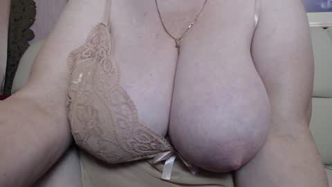 MargieCheerful kind and affectionate online show from December 2024 04:36:01 PM