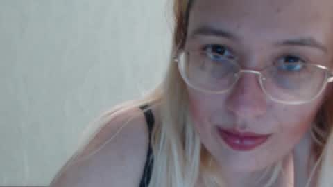 margo_shine online show from December 2025 03:08:02 PM
