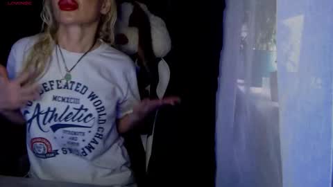 Margoo online show from December 2025 04:08:02 AM