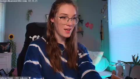 Snapshot of margotdiamond chatting on February 2025 07:03:01 PM online show from February 2025 07:03:01 PM