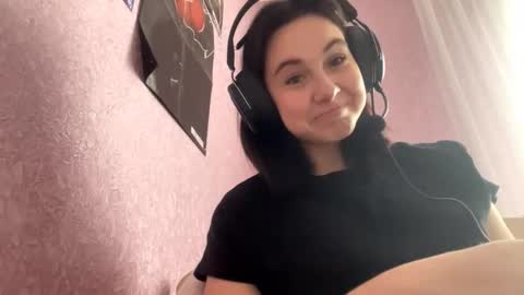 Alya online show from September 2025 05:53:02 AM