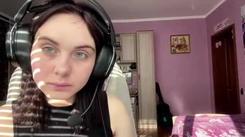 Alya online show from September 2025 06:16:02 AM