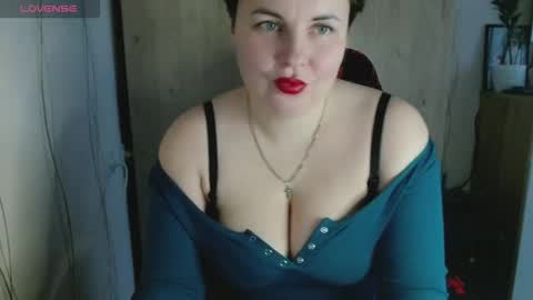 Mari online show from October 2025 06:54:01 AM