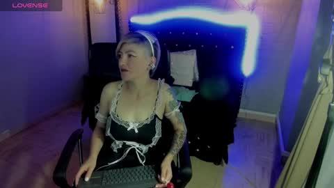 Maria fernanda online show from December 2024 02:25:02 PM