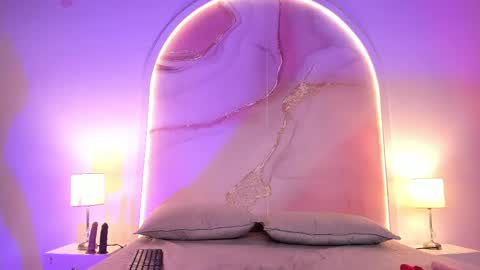 Maria  online show from April 2026 11:36:01 AM