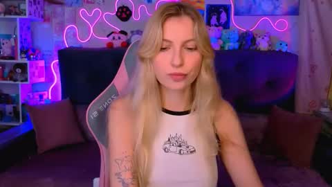 Snapshot of maria_hunt chatting on October 2025 03:42:02 AM Maria online show from October 2025 03:42:02 AM