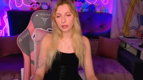 Snapshot of maria_hunt chatting on October 2025 02:23:02 AM Maria online show from October 2025 02:23:02 AM