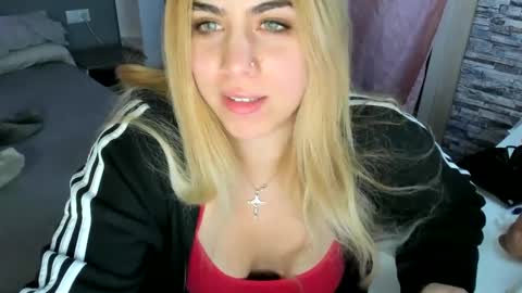 Itslablonde online show from January 2025 01:36:02 AM