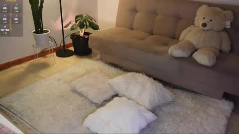 M. online show from November 2025 11:27:02 PM