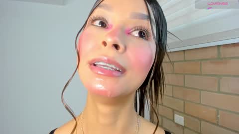 S O F I A  model independent online show from January 2025 12:13:02 PM