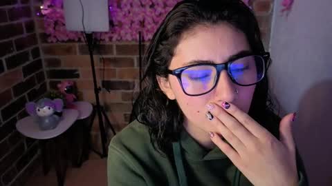 Snapshot of mariagh_ chatting on April 2026 09:58:01 AM Maria online show from April 2026 09:58:01 AM