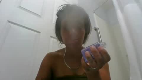Snapshot of mariah255 chatting on July 2026 05:13:01 AM Mariah online show from July 2026 05:13:01 AM