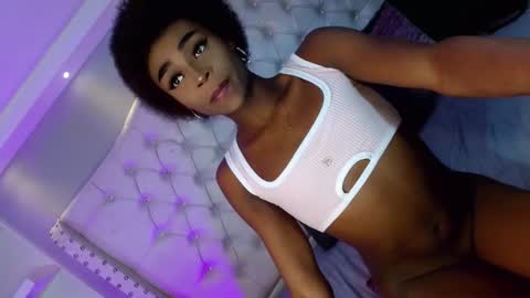 Snapshot of mariahmendezz chatting on September 2025 03:08:02 AM online show from September 2025 03:08:02 AM