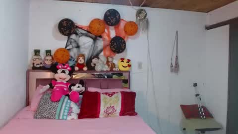 Mariajose online show from October 2025 11:50:01 AM