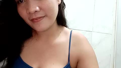 Snapshot of marialuzhot143 chatting on June 2026 05:18:01 PM marialuzhot143 online show from June 2026 05:18:01 PM