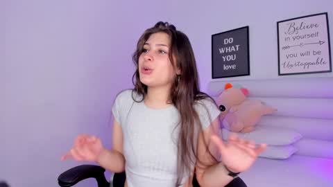 Snapshot of mariam_scott18 chatting on December 2024 11:57:01 PM Mariam online show from December 2024 11:57:01 PM