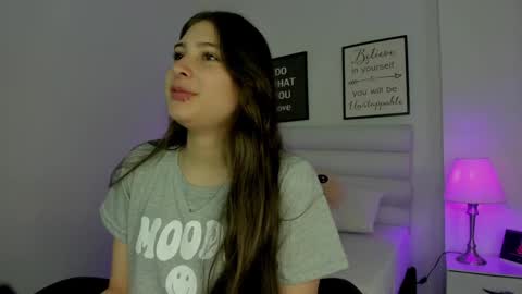 Snapshot of mariam_scott18 chatting on December 2024 07:10:01 PM Mariam online show from December 2024 07:10:01 PM