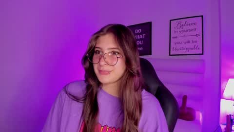 Snapshot of mariam_scott18 chatting on December 2024 10:42:01 PM Mariam online show from December 2024 10:42:01 PM