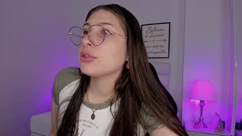 Snapshot of mariam_scott18 chatting on December 2024 07:38:02 PM Mariam online show from December 2024 07:38:02 PM