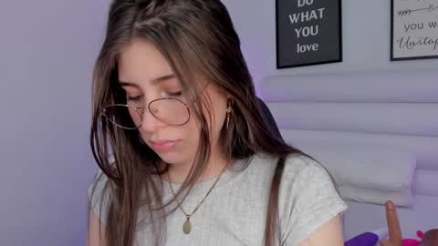 Snapshot of mariam_scott18 chatting on February 2025 01:16:02 AM Mariam online show from February 2025 01:16:02 AM