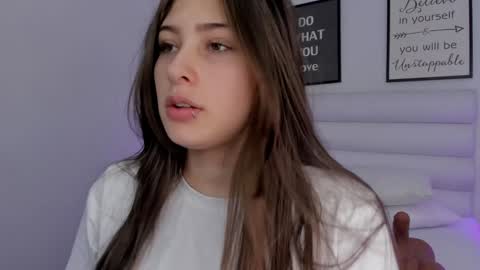 Snapshot of mariam_scott18 chatting on February 2025 07:07:01 PM Mariam online show from February 2025 07:07:01 PM