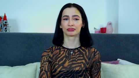 MariaMenson online show from January 2025 09:18:01 PM