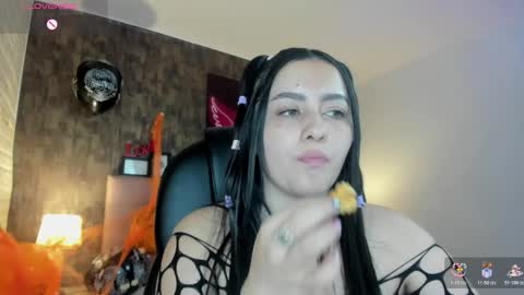 Snapshot of marian__stone chatting on October 2025 06:28:02 PM Marian online show from October 2025 06:28:02 PM