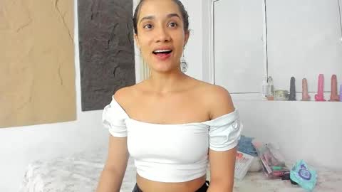 Marian online show from October 2025 11:00:02 AM