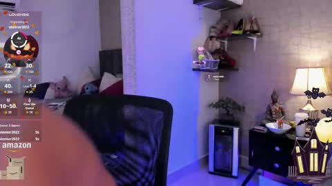 Mar y online show from October 2025 03:24:01 PM