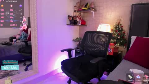 Mar y online show from December 2025 03:07:02 PM