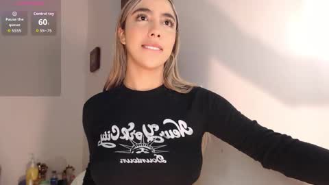 Mariana online show from September 2025 12:14:01 AM