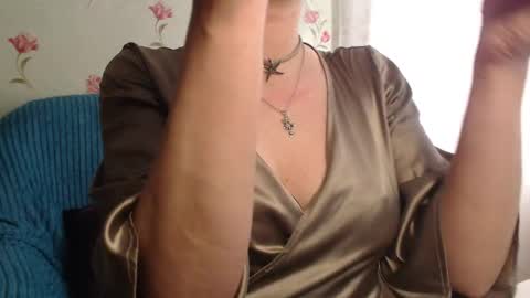 Snapshot of mariana_mur chatting on April 2026 07:02:02 AM MarianaMur online show from April 2026 07:02:02 AM