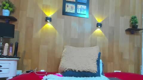Snapshot of marianaa_aangel chatting on December 2024 01:08:01 AM Mariana Angel online show from December 2024 01:08:01 AM