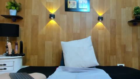 Snapshot of marianaa_aangel chatting on January 2025 04:03:01 PM Mariana Angel online show from January 2025 04:03:01 PM