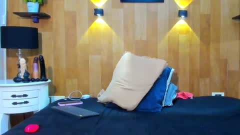 Snapshot of marianaa_aangel chatting on January 2025 03:09:01 AM Mariana Angel online show from January 2025 03:09:01 AM