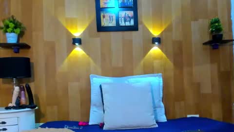 Snapshot of marianaa_aangel chatting on February 2025 06:56:02 PM Mariana Angel online show from February 2025 06:56:02 PM