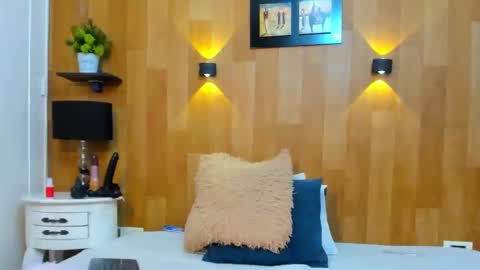 Snapshot of marianaa_aangel chatting on February 2025 10:37:01 PM Mariana Angel online show from February 2025 10:37:01 PM