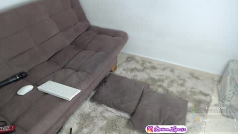 Snapshot of marianaluquez chatting on February 2025 08:16:01 AM Mariana online show from February 2025 08:16:01 AM