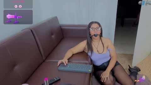 Snapshot of marianaluquez chatting on September 2025 01:50:01 AM Mariana online show from September 2025 01:50:01 AM