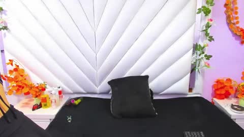 MarianaThomsop online show from December 2025 09:19:02 PM