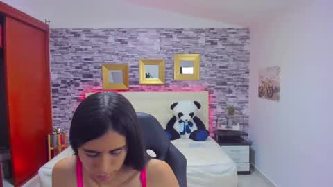 Mariana online show from December 2024 08:12:02 PM