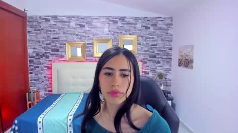 Mariana online show from January 2025 12:28:02 AM